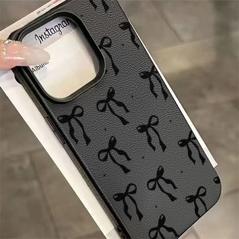 黒の水玉模様リボンとライチ模様のiPhoneケース（iPho - Leather X のレビューと価格